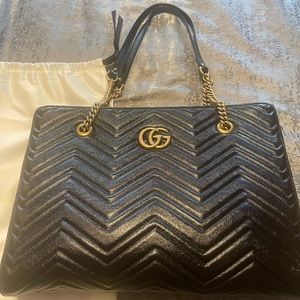 Gucci Marmont Matelasse Medium Tote